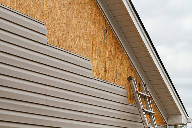 24/7 Emergency Siding Contractor experts in Julian, NC
